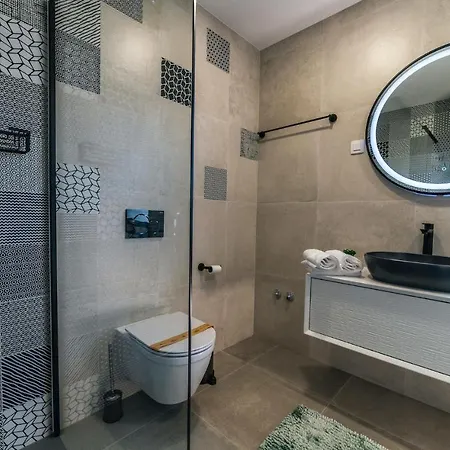4 Bedroomlovely In Dom wakacyjny Poreč