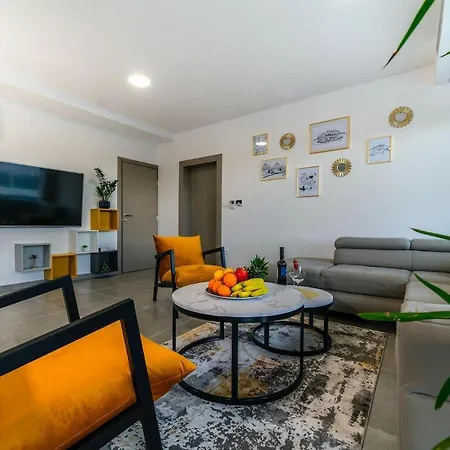 4 Bedroomlovely In Dom wakacyjny
