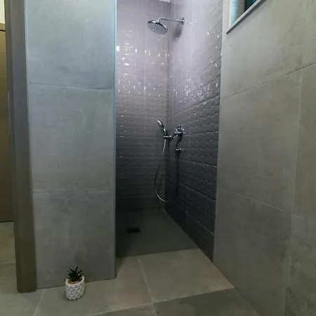 4 Bedroomlovely In *